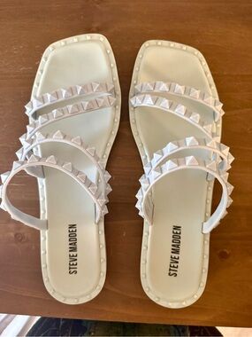 Steve Madden Baby Blue Pyramid-Stud Slide Sandals